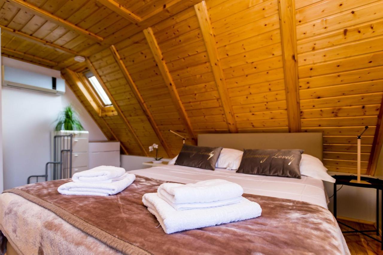 Holiday House Antique Kostanje المظهر الخارجي الصورة